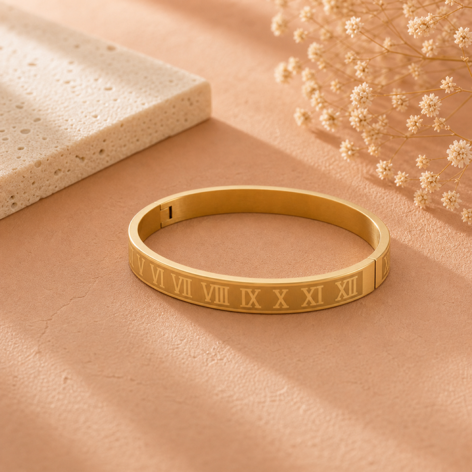 Helmi Roman Numeral Bangle