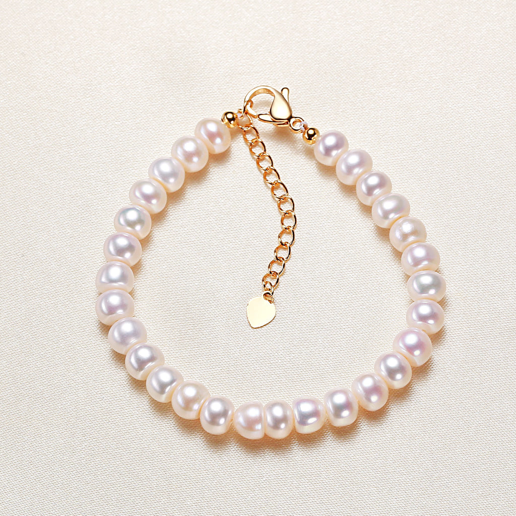 Astrid Pearl Bracelet