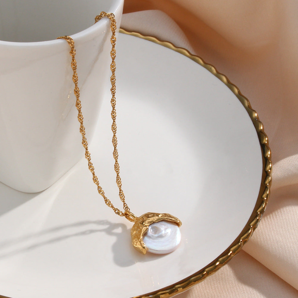 Iris Pearl Necklace